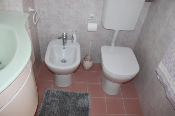 Image No.8-3 Bed Townhouse for sale