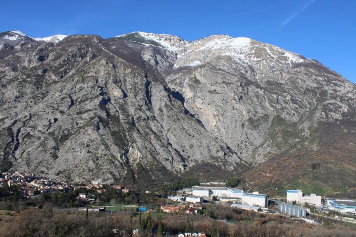 Image No.10-3 Bed Townhouse for sale