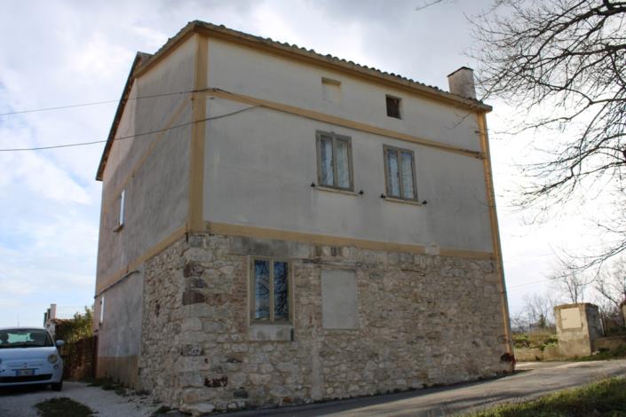 Image No.22-4 Bed Country House for sale