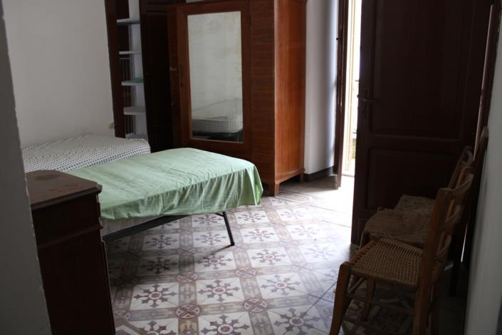 Image No.15-2 Bed Townhouse for sale