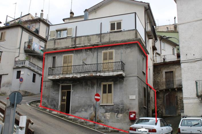 Image No.21-2 Bed Townhouse for sale