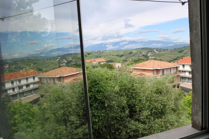 Image No.9-2 Bed Townhouse for sale