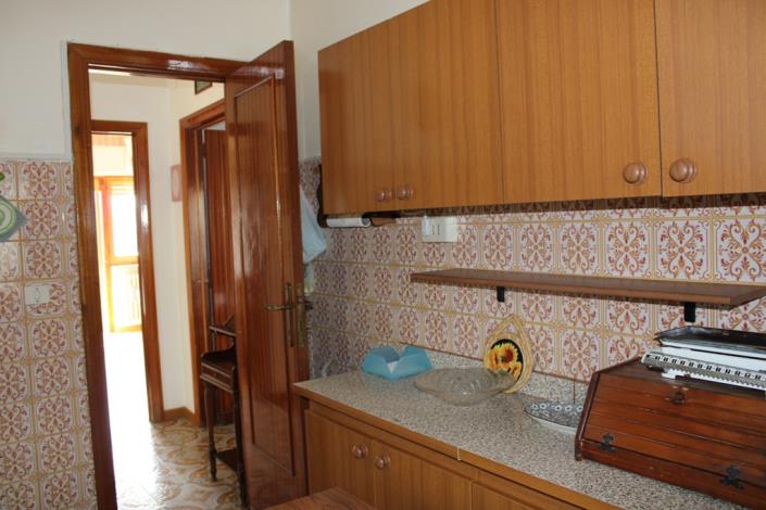 Image No.9-5 Bed Townhouse for sale