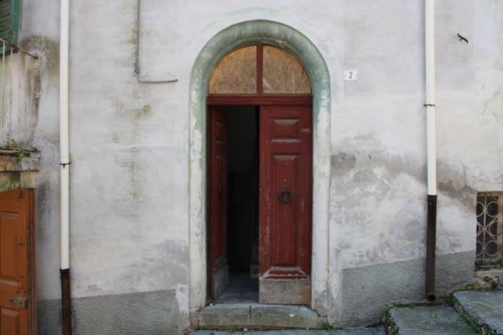 Image No.20-6 Bed Townhouse for sale