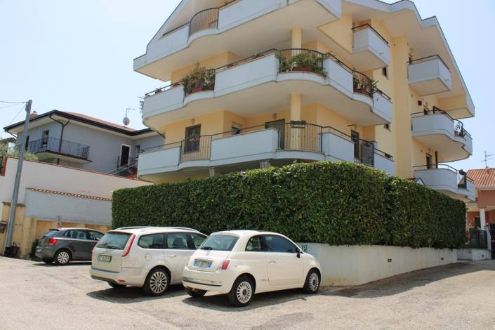 Image No.11-2 Bed Apartment for sale