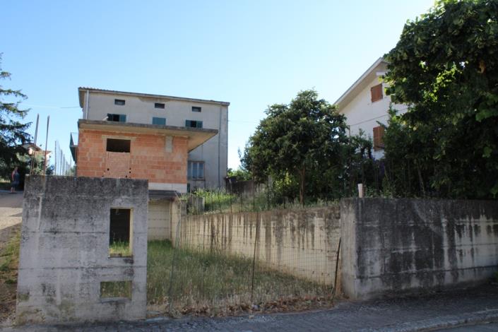 Image No.4-4 Bed Townhouse for sale