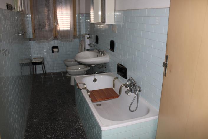 Image No.10-4 Bed Townhouse for sale