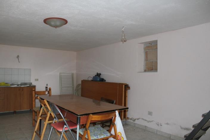 Image No.5-2 Bed Country Property for sale