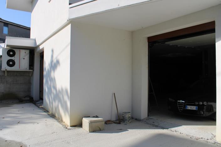 Image No.5-8 Bed House/Villa for sale