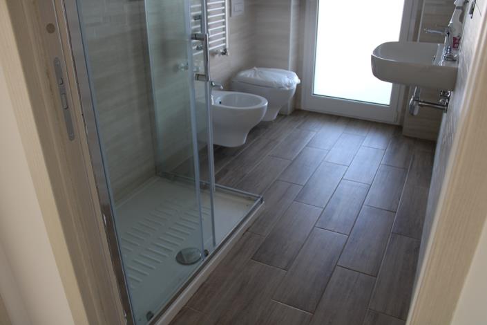 Image No.6-8 Bed House/Villa for sale