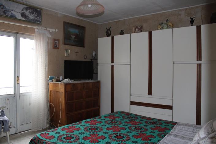 Image No.14-3 Bed Townhouse for sale