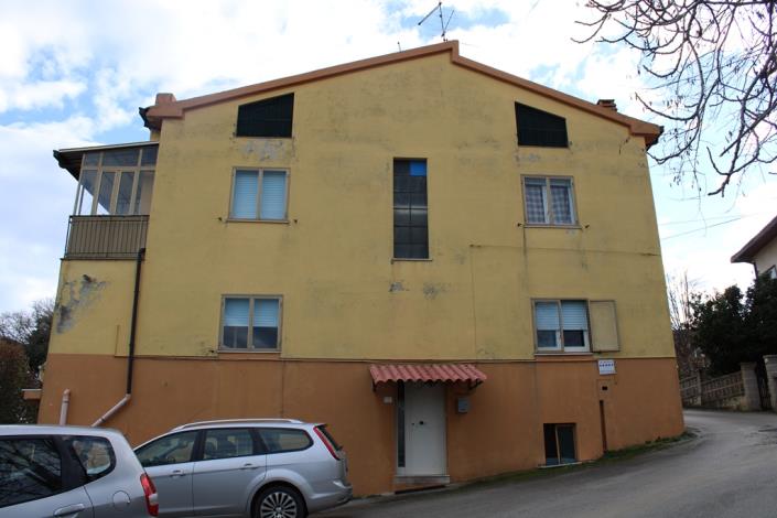 Image No.5-6 Bed Semi-Detached for sale