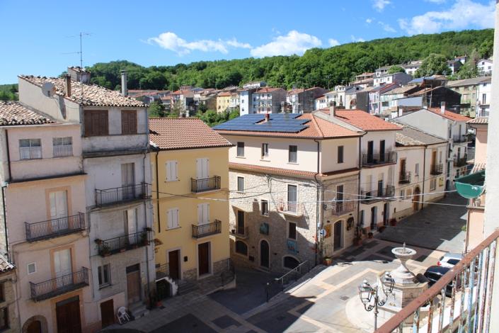 Image No.8-2 Bed Townhouse for sale
