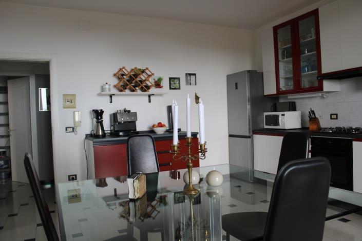 Image No.10-4 Bed Apartment for sale