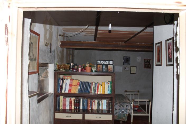 Image No.12-1 Bed Townhouse for sale