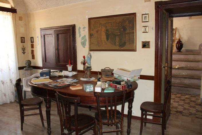Image No.8-6 Bed Townhouse for sale