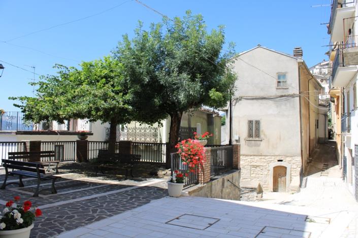 Image No.13-1 Bed Townhouse for sale