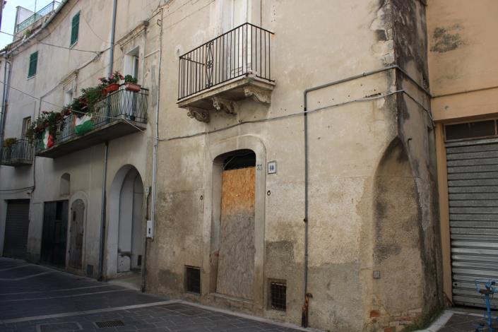 Image No.4-2 Bed Townhouse for sale