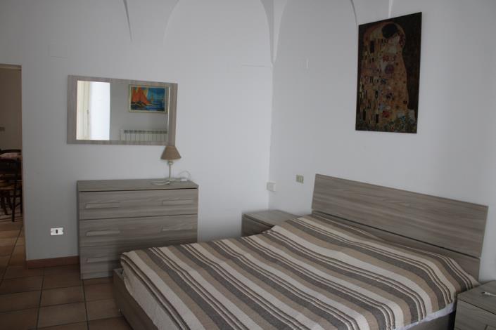 Image No.7-2 Bed Townhouse for sale