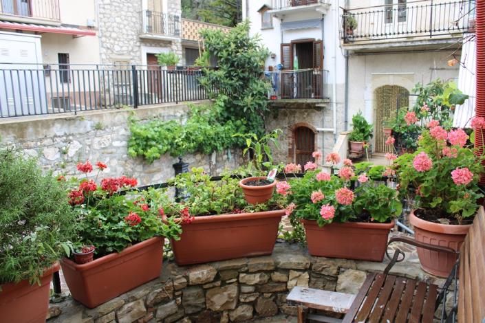 Image No.3-4 Bed Townhouse for sale