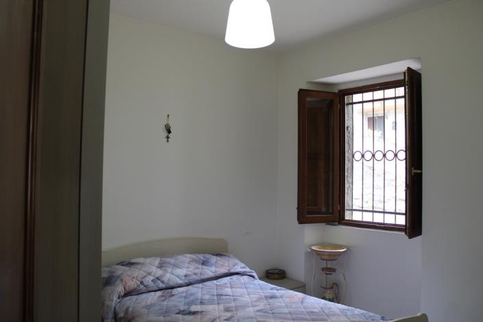 Image No.16-4 Bed Townhouse for sale