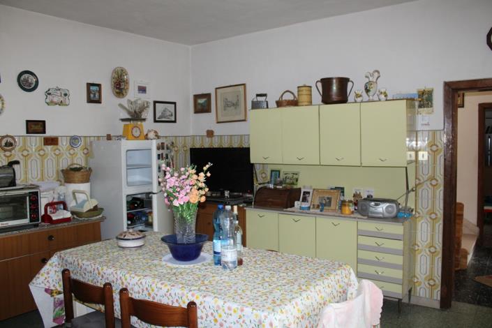 Image No.5-4 Bed Country House for sale