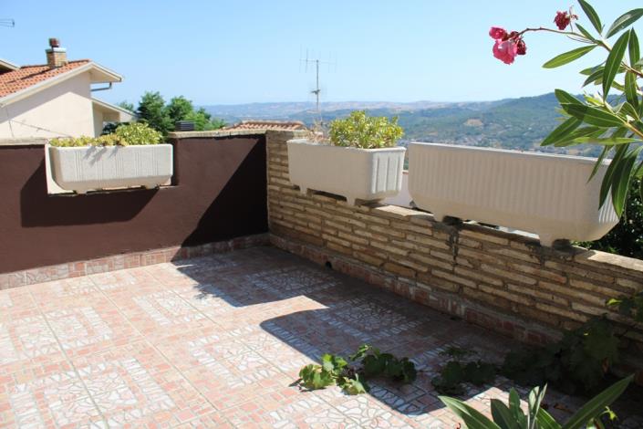 Image No.3-2 Bed Townhouse for sale