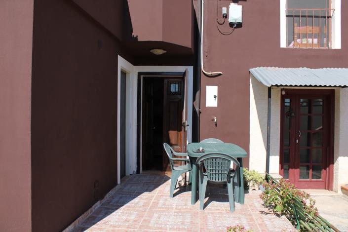 Image No.10-2 Bed Townhouse for sale