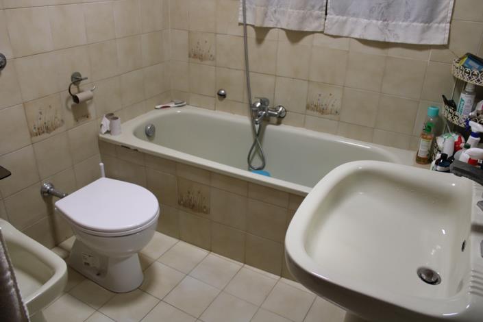 Image No.11-2 Bed Country House for sale