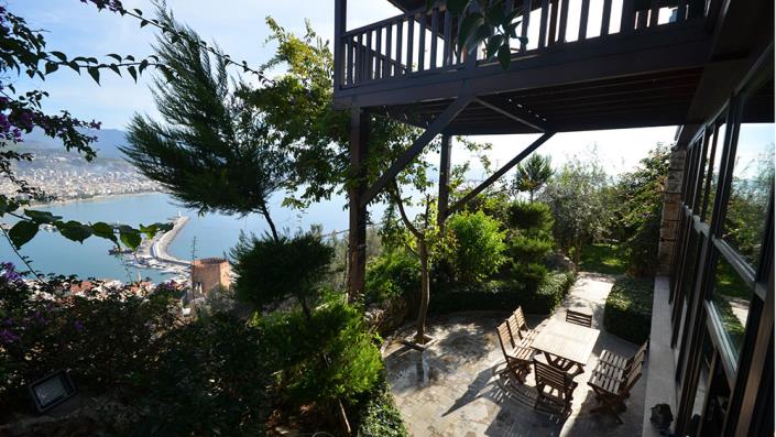 Image No.11-3 Bed Mansion for sale