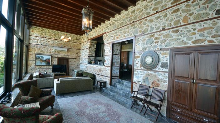 Image No.15-3 Bed Mansion for sale