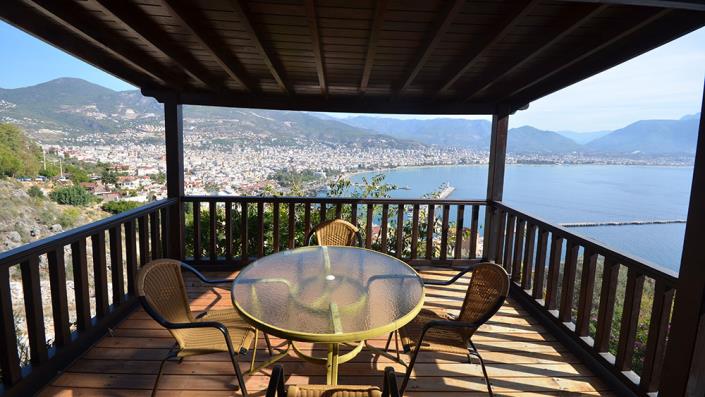 Image No.20-3 Bed Mansion for sale