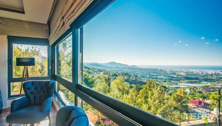 Image No.14-6 Bed House/Villa for sale