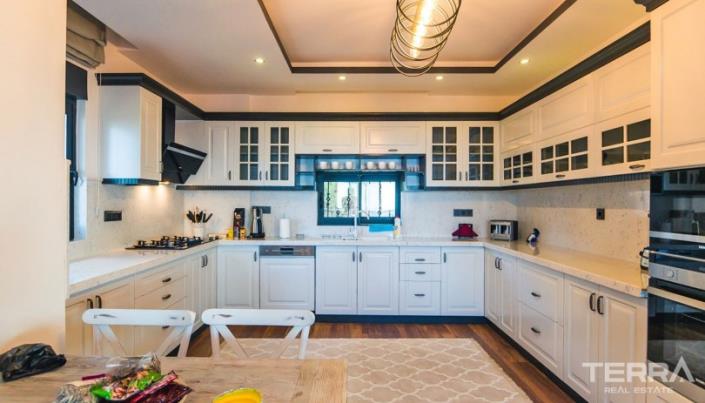 Image No.16-6 Bed House/Villa for sale