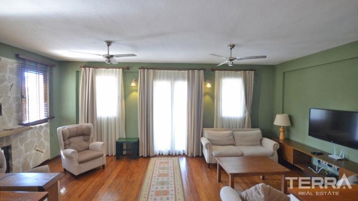 Image No.18-4 Bed Villa / Detached for sale