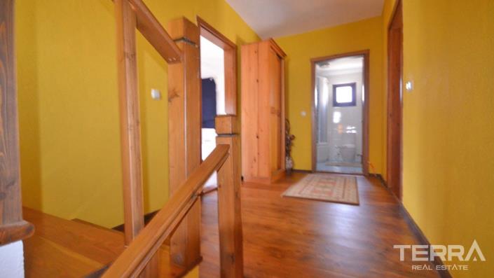 Image No.23-4 Bed Villa / Detached for sale