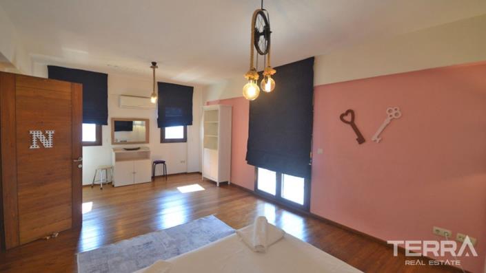 Image No.27-4 Bed Villa / Detached for sale