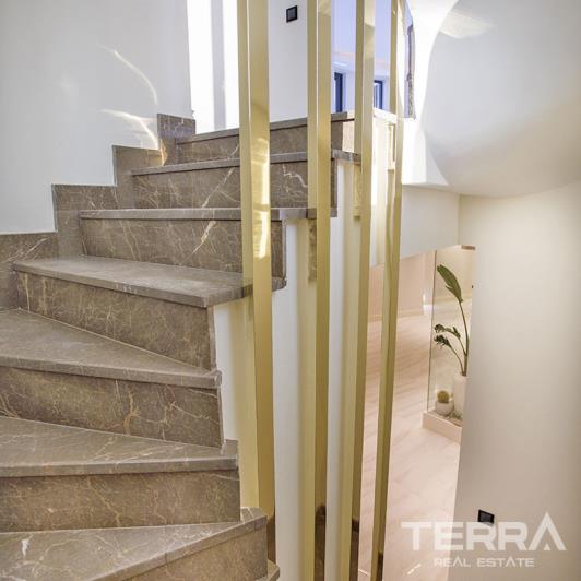 Image No.9-6 Bed Villa / Detached for sale