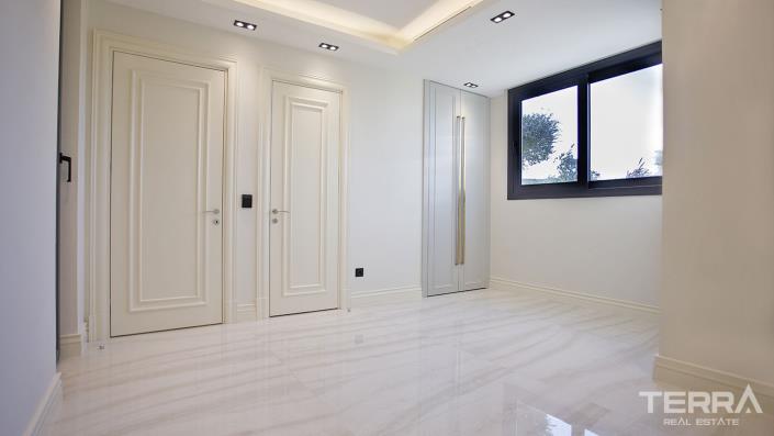 Image No.15-6 Bed Villa / Detached for sale