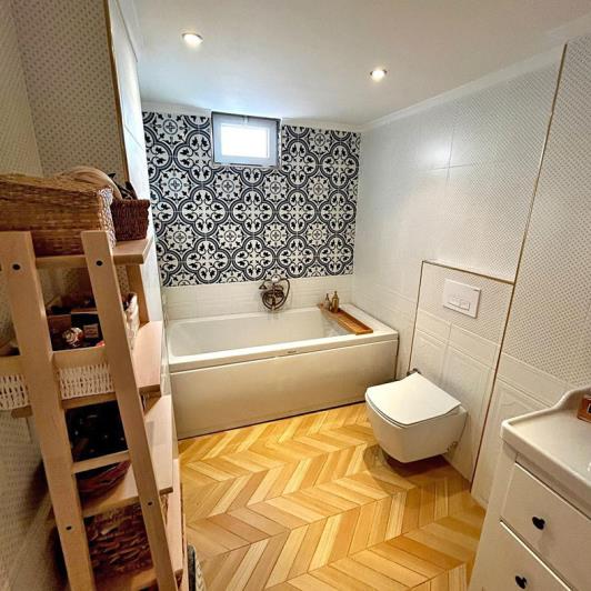 Image No.8-3 Bed Apartment for sale