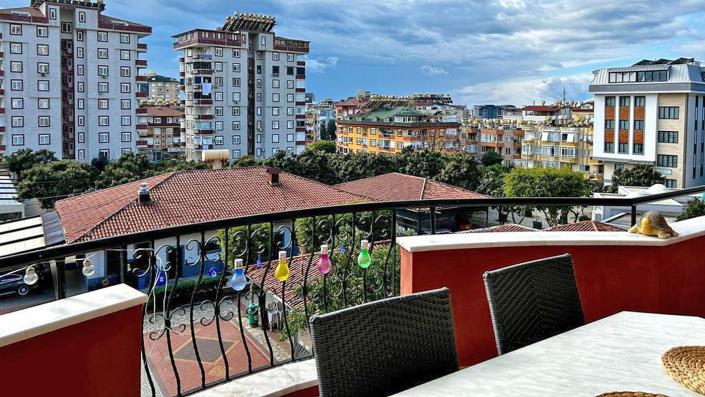 Image No.20-3 Bed Apartment for sale