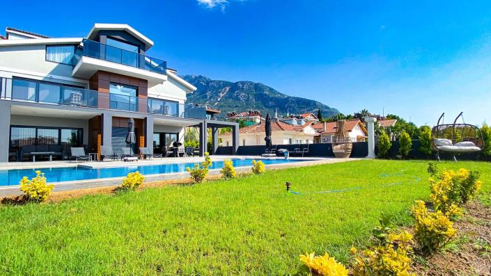 Image No.3-Villa / Détaché de 4 chambres à vendre à Hisaronu