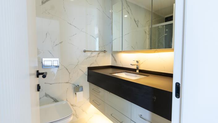 Image No.24-2 Bed Apartment for sale