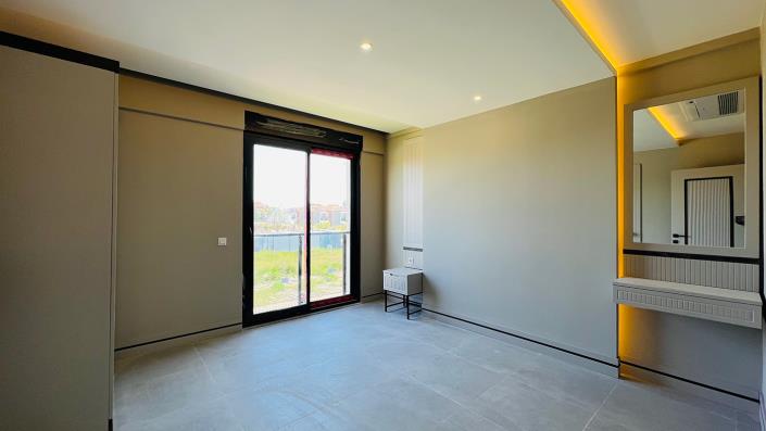 Image No.10-Villa / Détaché de 4 chambres à vendre à Çamyuva