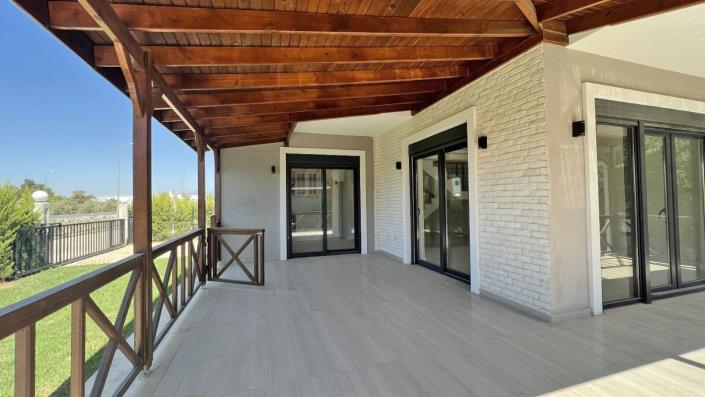 Image No.7-3 Bed Villa / Detached for sale