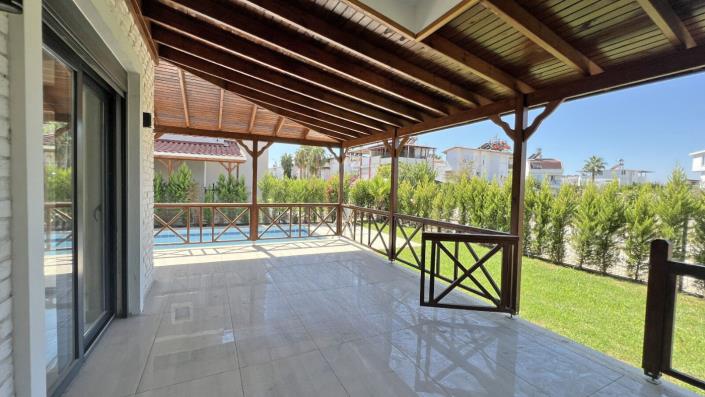 Image No.8-3 Bed Villa / Detached for sale