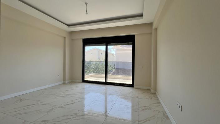 Image No.9-3 Bed Villa / Detached for sale