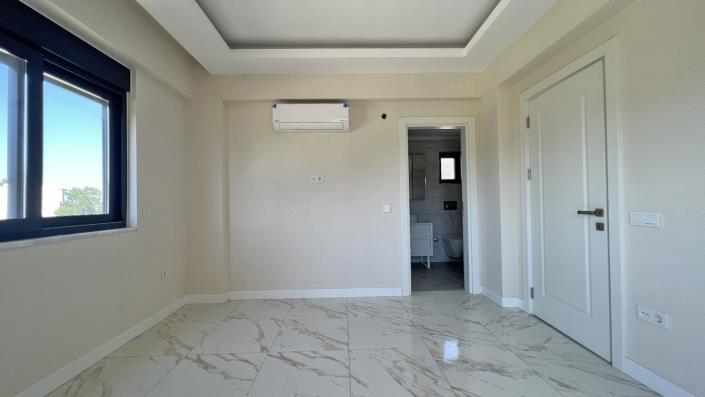 Image No.10-3 Bed Villa / Detached for sale