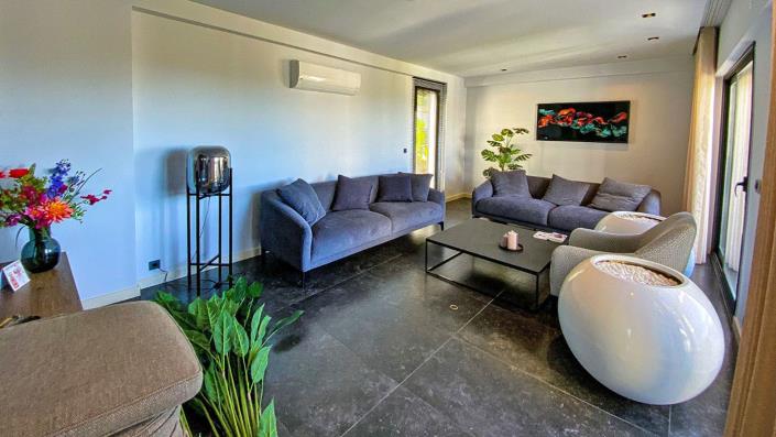 Image No.10-4 Bed Villa / Detached for sale