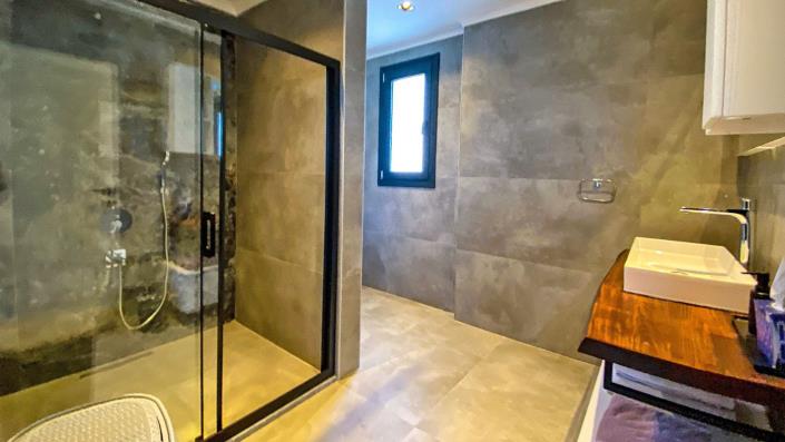 Image No.16-4 Bed Villa / Detached for sale